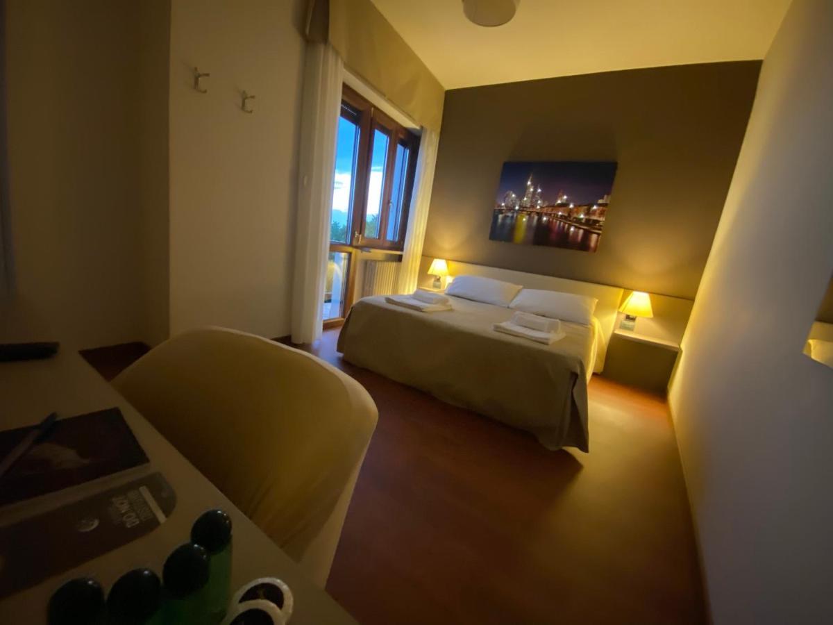 Hotel Lido Bollengo Extérieur photo